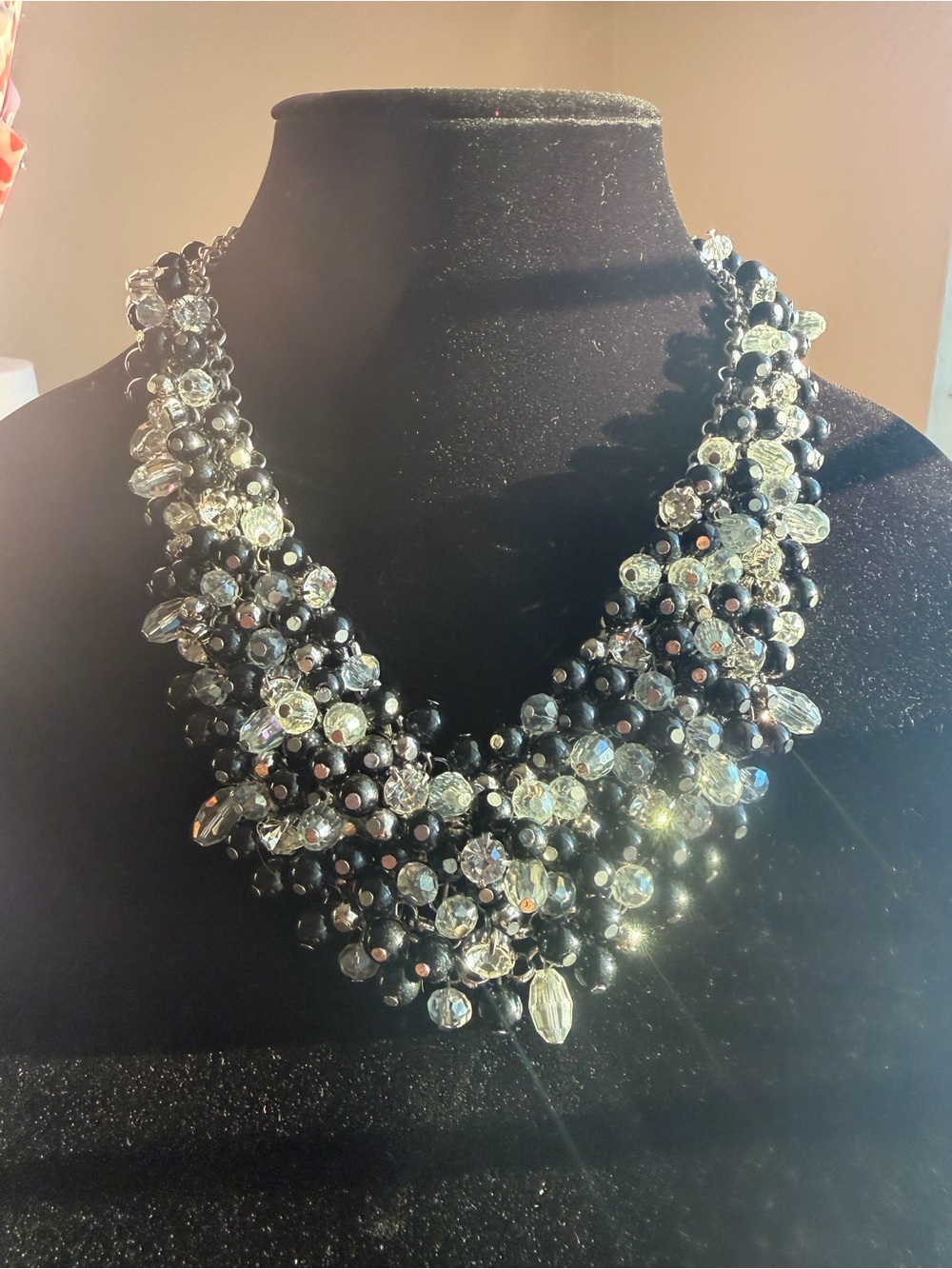 Black and Crystal Cluster Statement Necklace -bocar